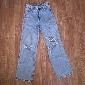 H&M Light Wash Loose Straight High Rise Jeans